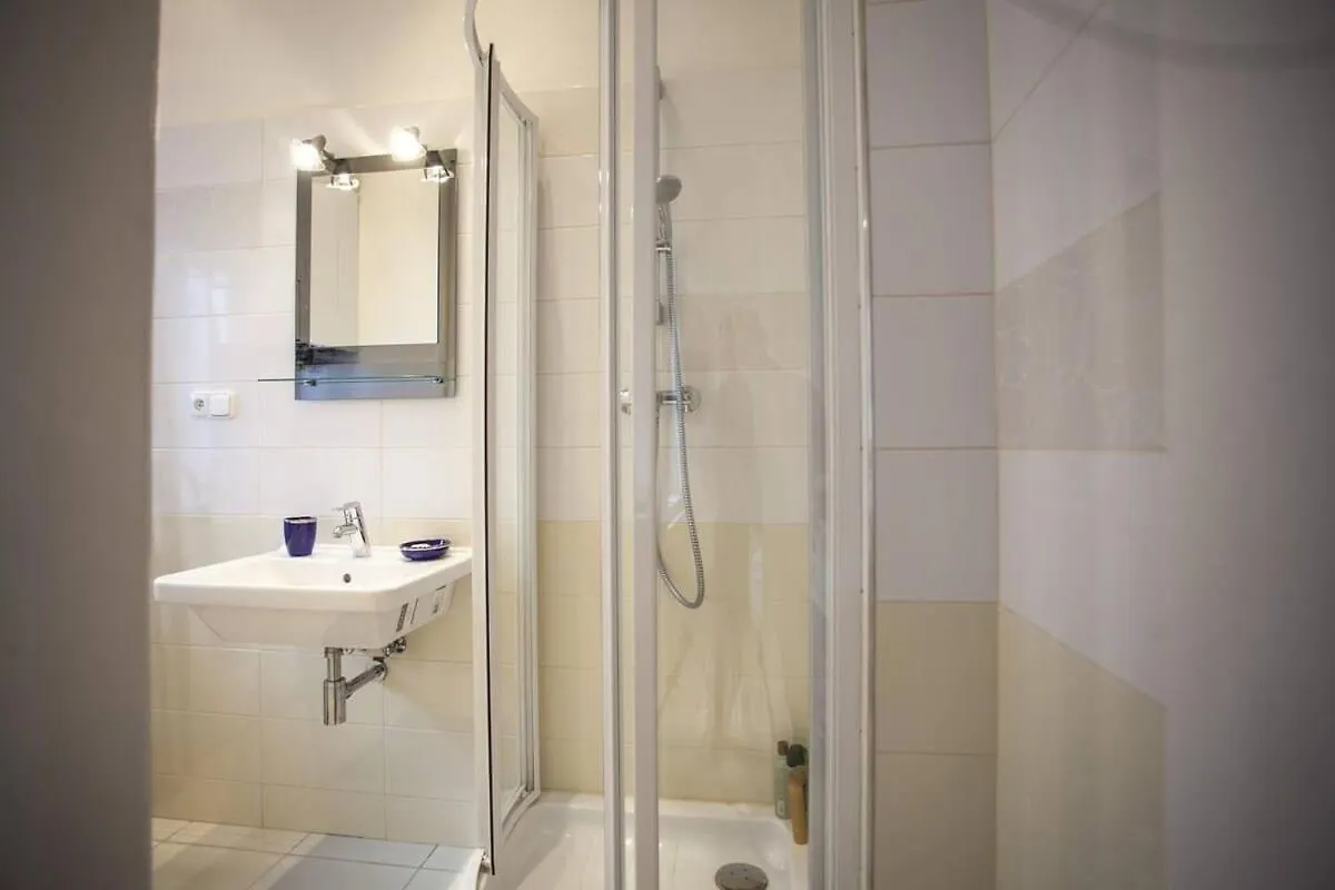 Stunning Riverview Apartment Prague